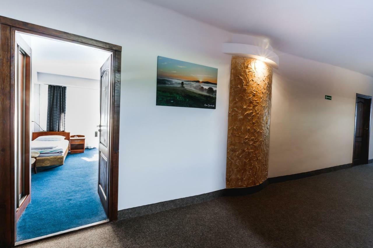 Osrodek Wypoczynkowy Tarnica Bed & Breakfast Solina  Bagian luar foto